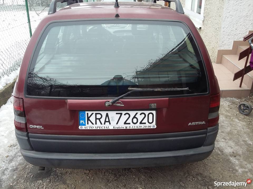 SPRZEDAM Opel Astra F 16 8V Benzyna 1994 Kombi garażowany