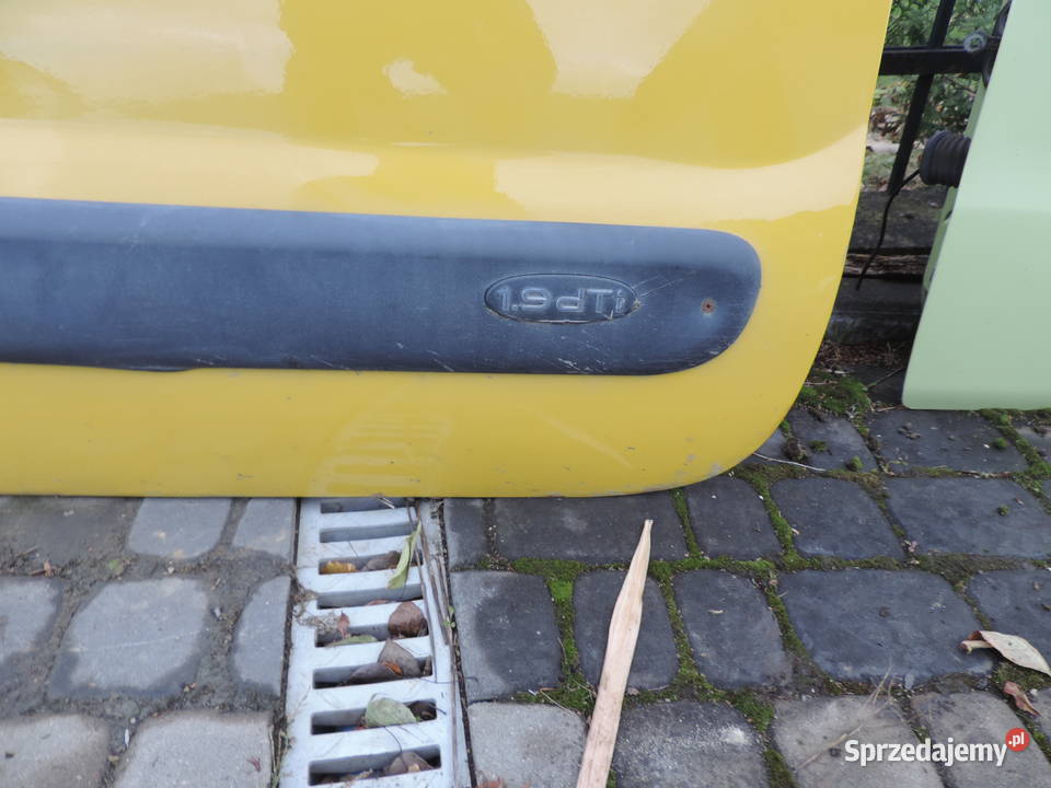 RENAULT KANGOO 1 DRZWI PRAWE PRZEDNIE DV396 Nowy Sącz sprzedam