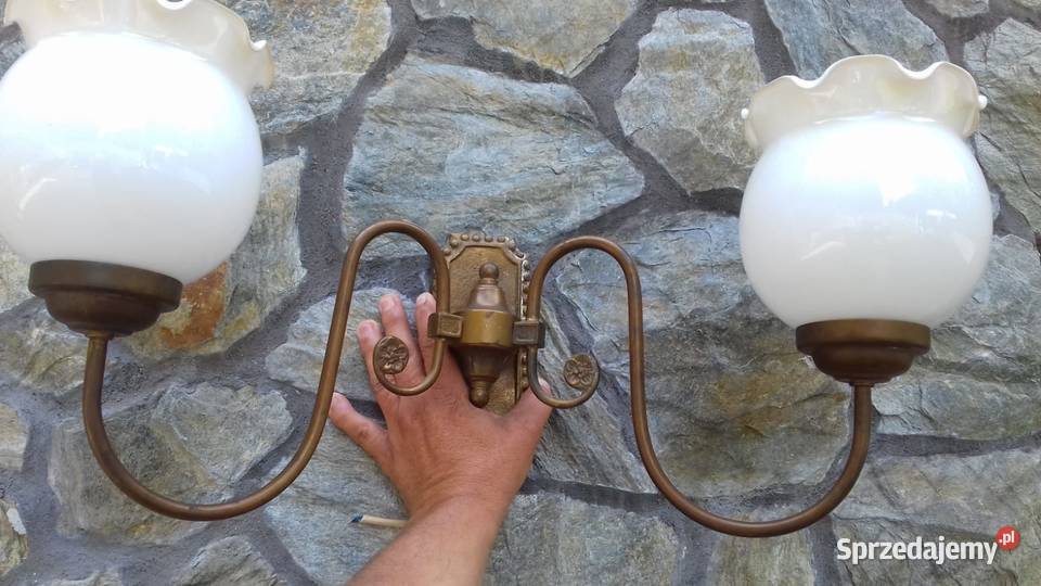 Stary mosiezny kinkiet z 1936 roku firmy Lubań