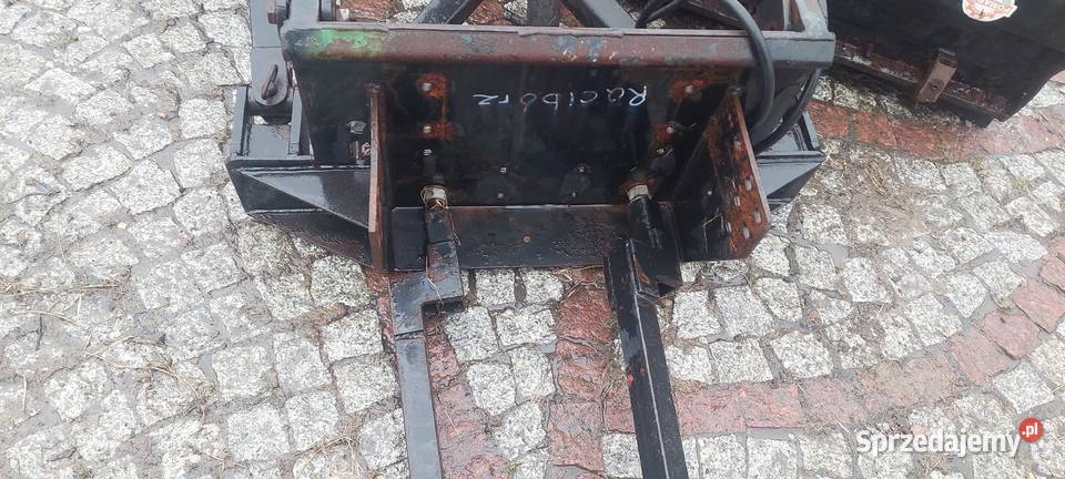 Pług do śniegu 25m do ciągnika pomarol 2006 r Wałbrzych