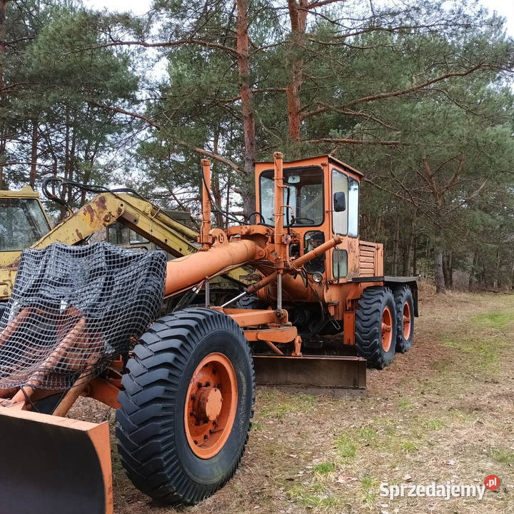 Równiarka drogowa baukema Bogoria