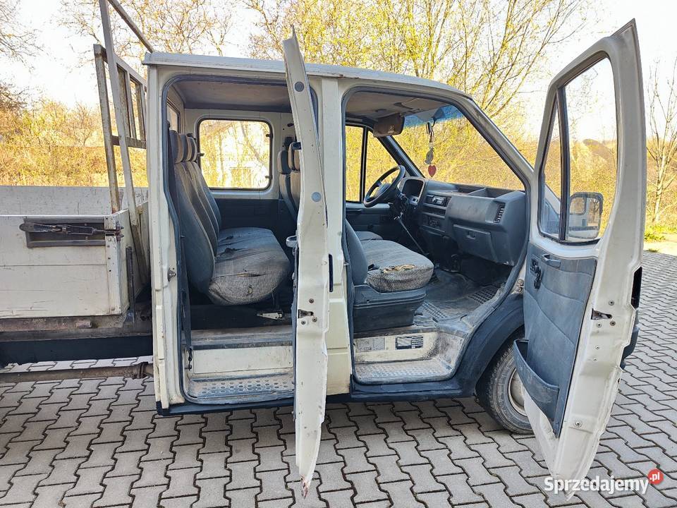 Ford Transit 25D 6 osob Skrzynia Doka 32mx21m