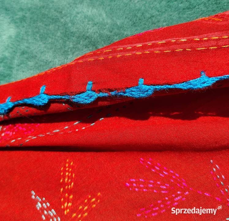 Duża chusta szal dupatta haftowana czerwona