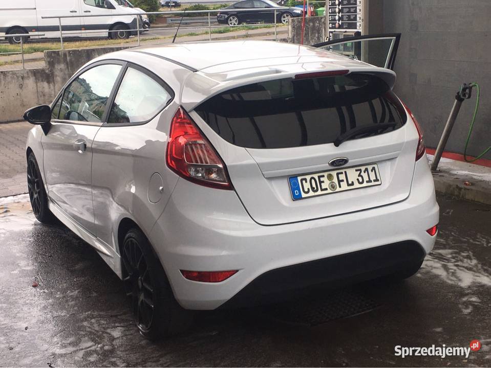 Fiesta st200 2016r St 240koni 60 nalotu zamiana czujnik deszczu Szczecin sprzedam