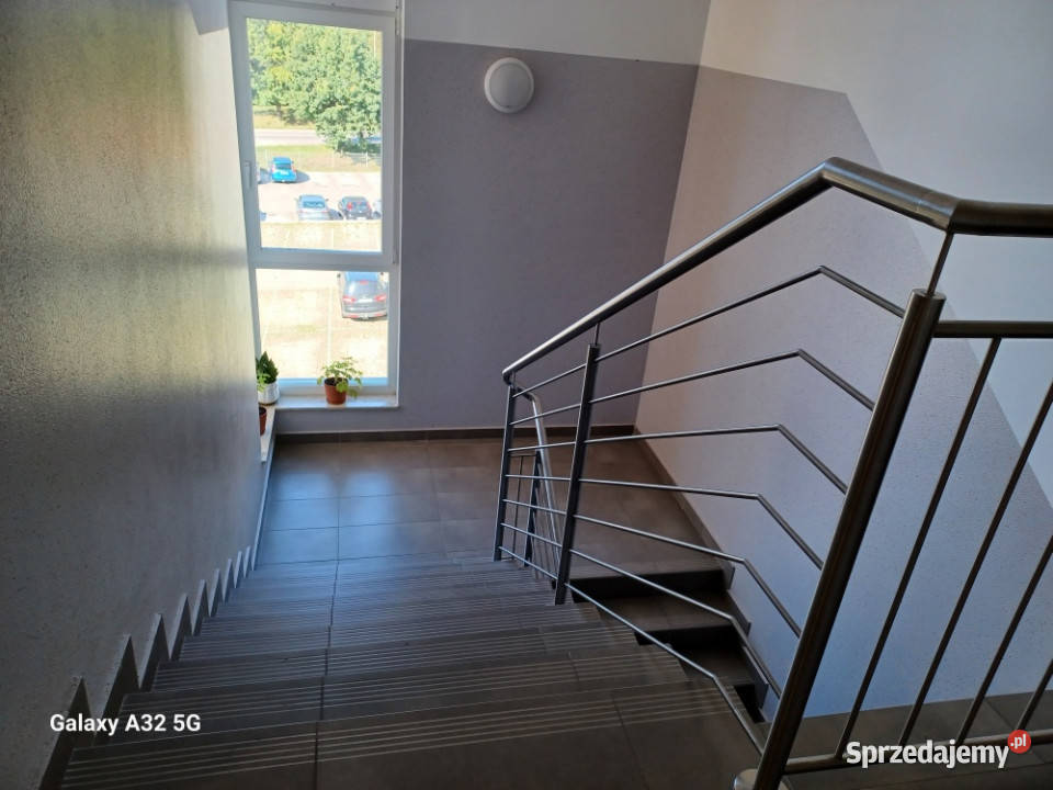 DUŻY APARTAMENT Z MOŻLIWOŚCIĄ ROZDZIELENIAHALA