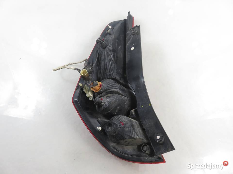 LAMPA PRAWA TYLNA OPEL AGILA B H08 89071614