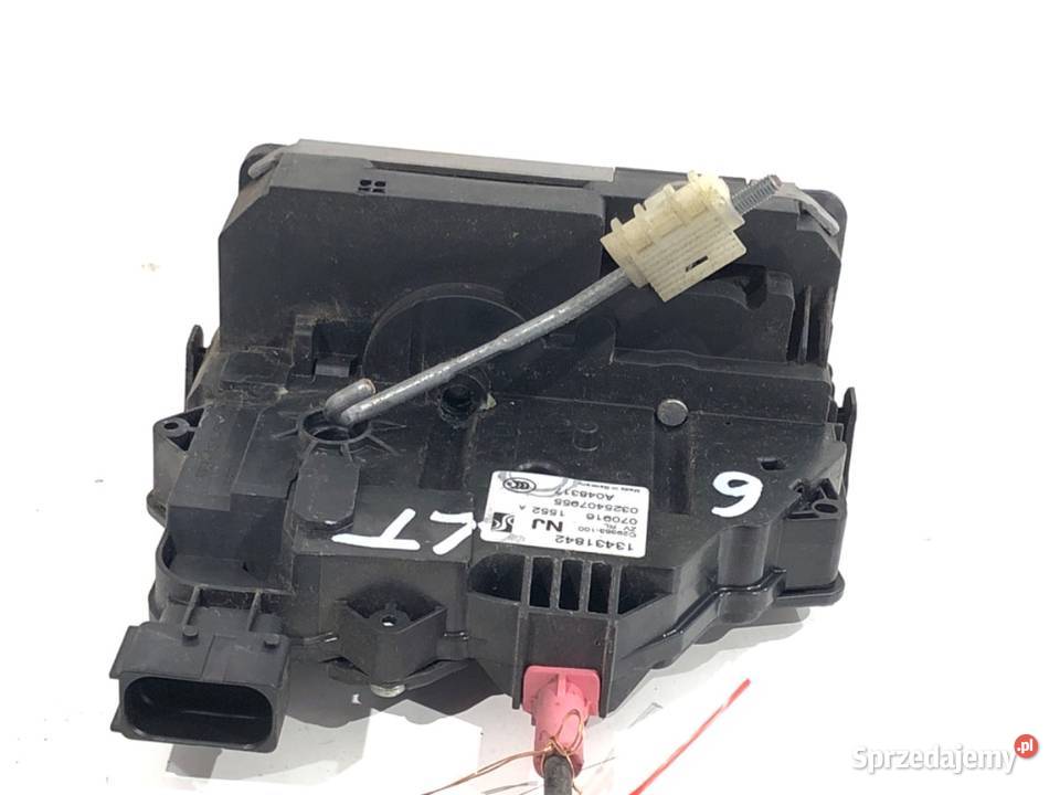 ZAMEK DRZWI LEWY TYŁ OPEL CORSA E Hatchback sprzedam