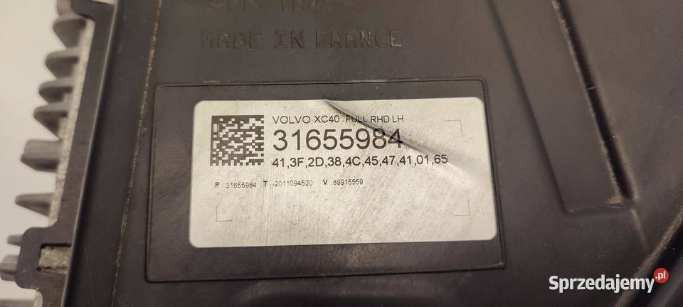 VOLVO XC40 LAMPA LEWY PRZÓD RHD ANGLIK 31655984 Lampy przeciwmgielne