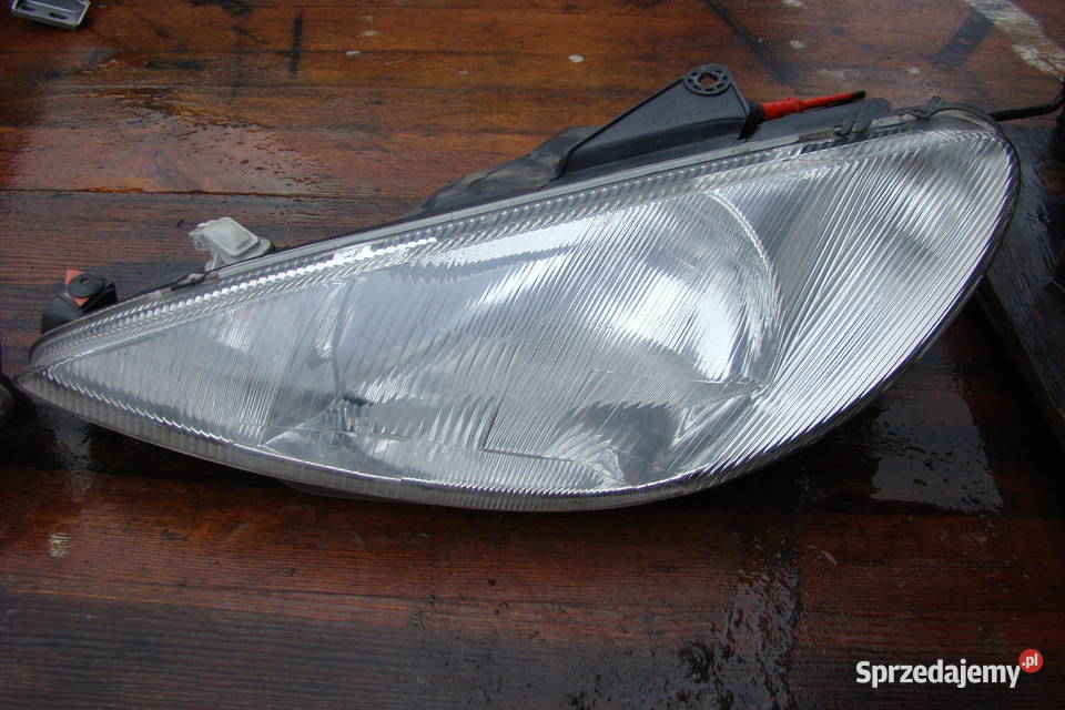 lampa lampy przednie przód peugeot 206 nie lift Uniwersalne dolnośląskie Korzeńsko