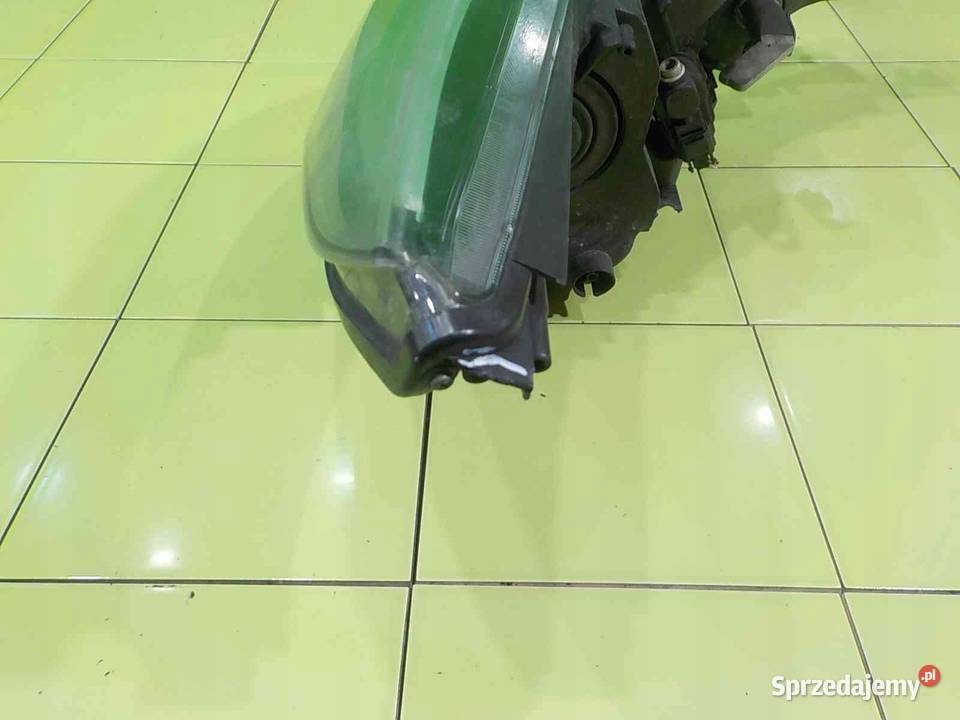 TOYOTA AVENSIS T27 T29 III LIFT II 17r lampa Suków