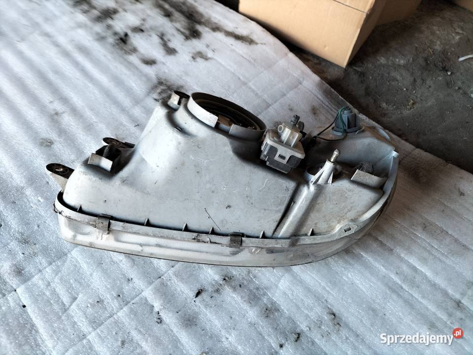 KIA CARNIVAL LAMPA PRZÓD PRAWA PRZEDNIA Kamień-Kolonia