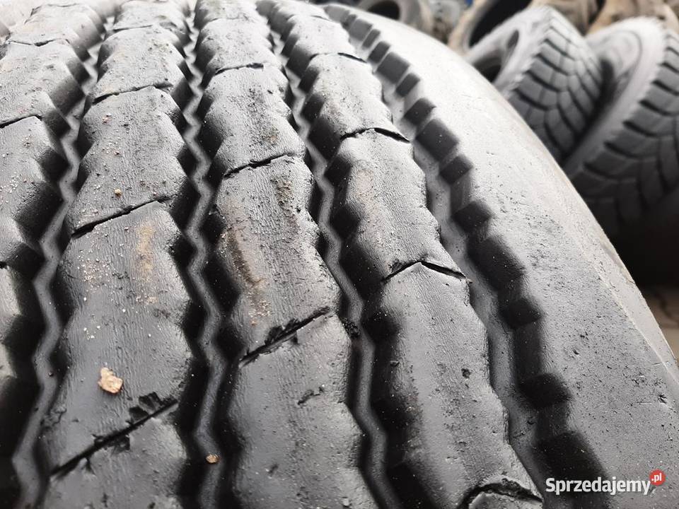 Opona używana ciężarowa 38565R225 BRIDGESTONE Zaścianki