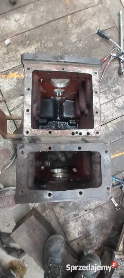 Obudowa skrzyni Renault celtis 7700098363A claas Turek
