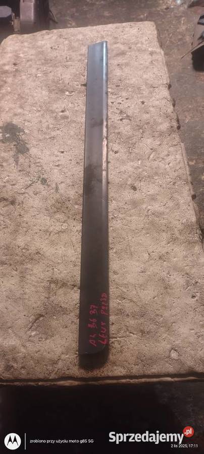 Dolna listwa drzwi lewych przednich A4 B6 B7 80 dolnośląskie