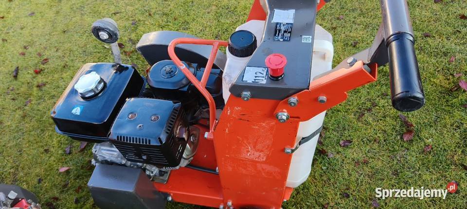 Piła do betonu asfaltu jest na Husqvarna FS 400