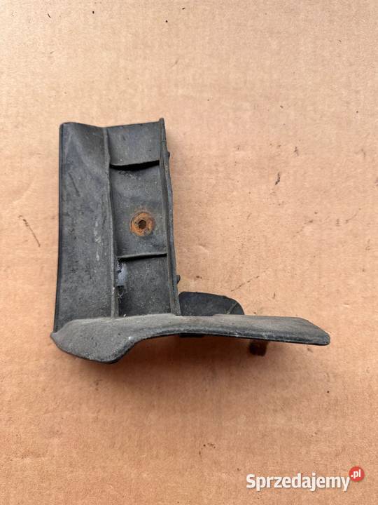 Chlapacz nadkola prawy tył Toyota Yaris III 1120 Brzesko