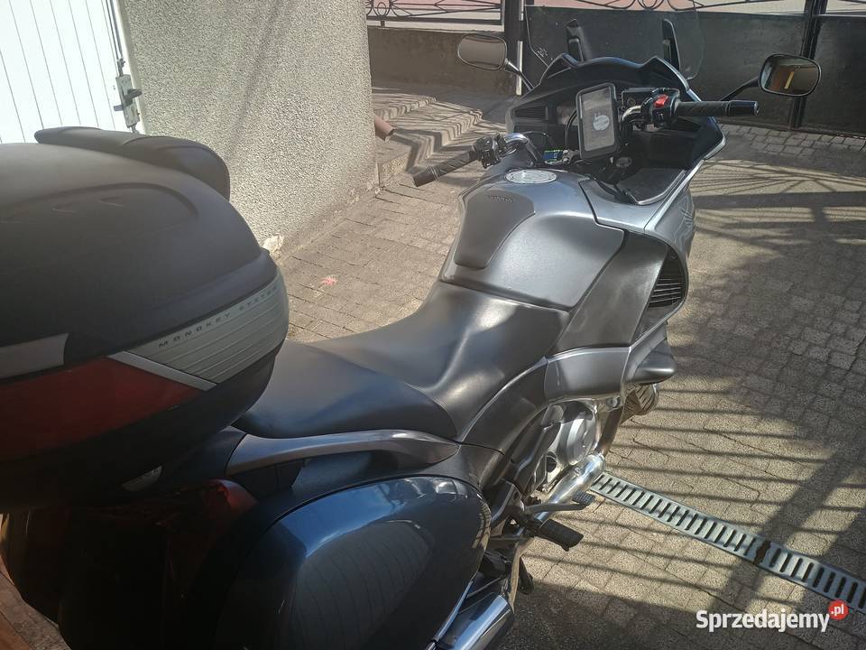 Honda NTV 700 idealny turystyk Zgierz