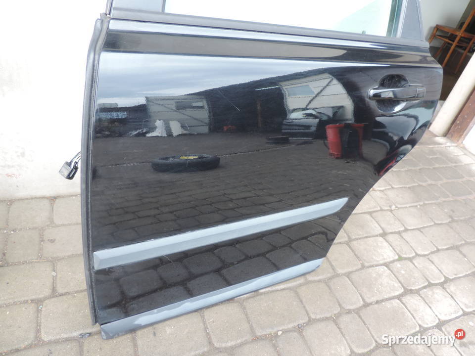 VOLVO V50 DRZWI LEWY TYŁ TYLNE KOMBI 01926 małopolskie Nowy Sącz