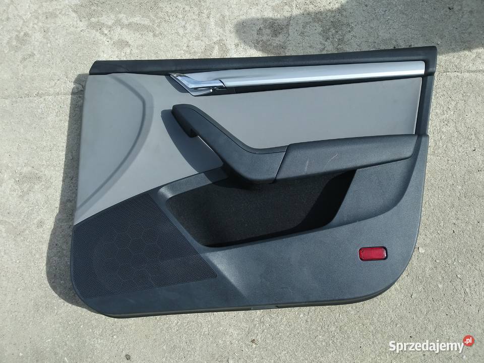 Skoda Octavia 3 III 2015 tapicerka drzwi 5E osobowe Dębno