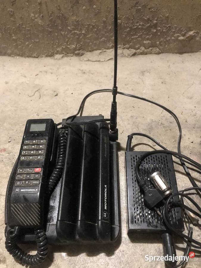 MOTOROLA 2000 Associate z ładowarką samochodową Warszawa