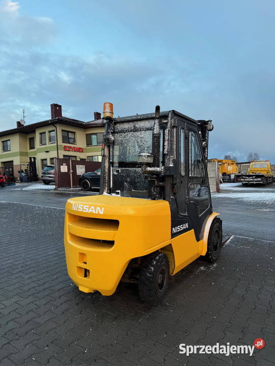 wózek widłowy diesel NISSAN FD32 3200 330m Działoszyn sprzedam