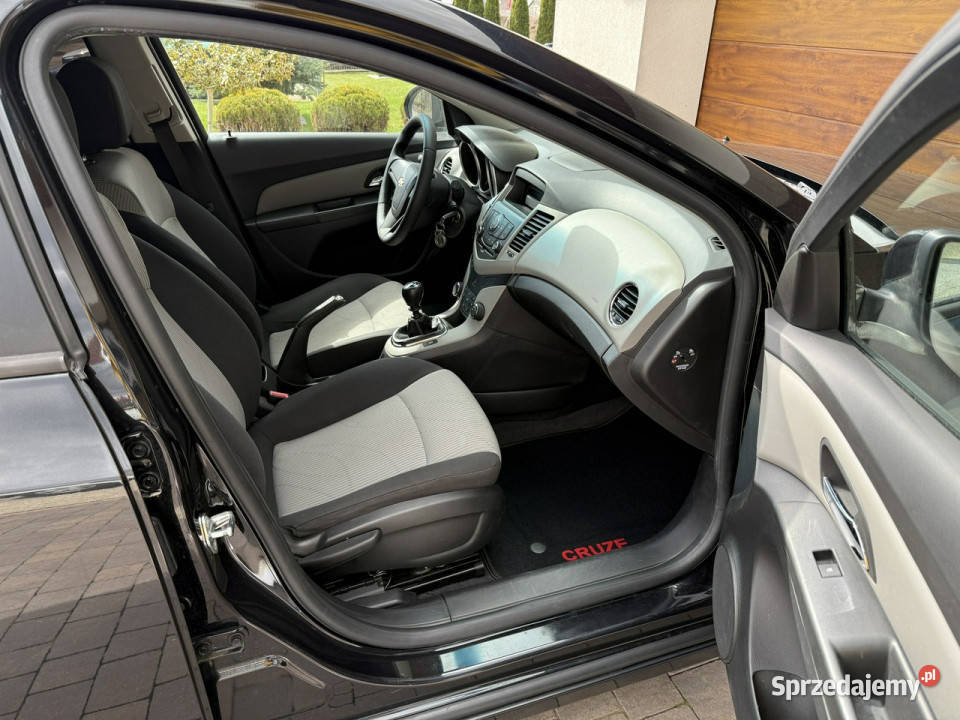 Chevrolet Cruze 16 benzyna bezwypadkowy z elektryczne lusterka Konradów sprzedam