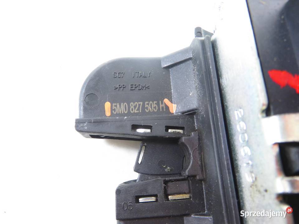 ZAMEK KLAPY VW TIGUAN 5N 5M0827505H osobowe