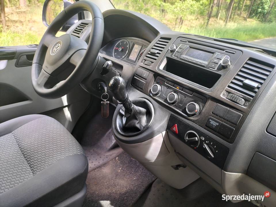 Volkswagen T5 9osobowy Caravelle Głogów