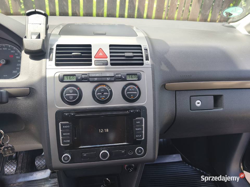 Volkswagen Touran 14 benzyna nowe OC i przegląd Grudziądz