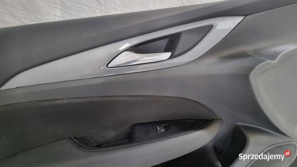 OPEL INSIGNIA B KOMBI FOTELE KANAPA BOCZKI osobowe