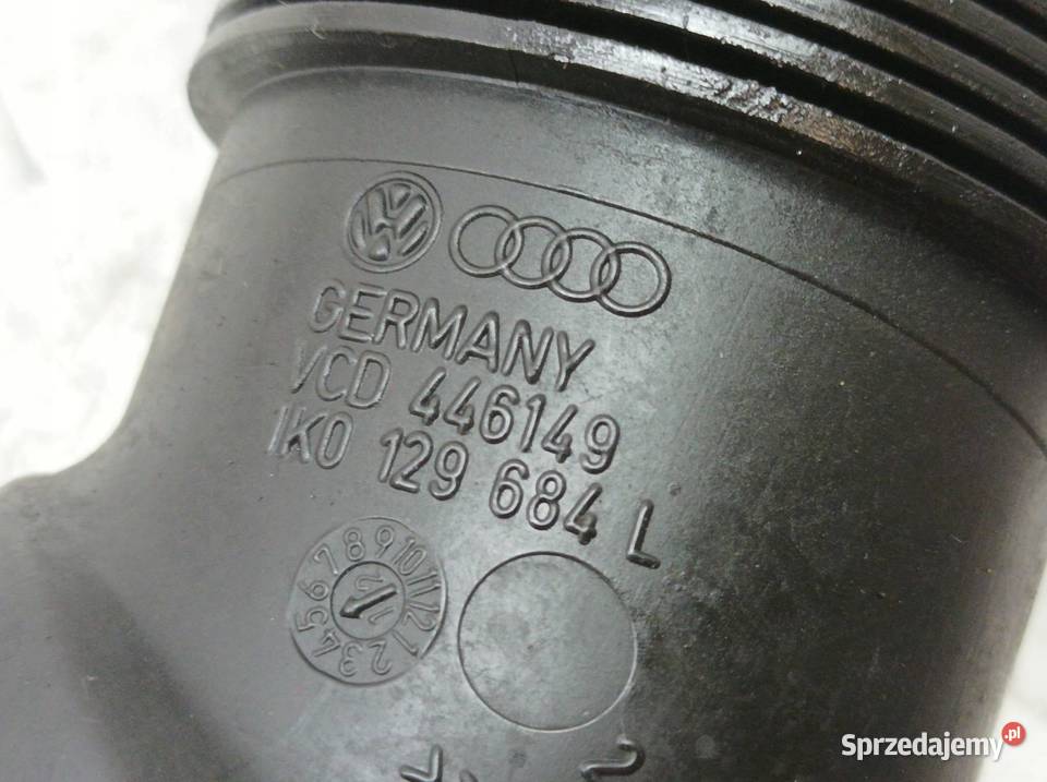 DOLOT POWIETRZA 1K0129654AP 1K0145840R 18 TSI