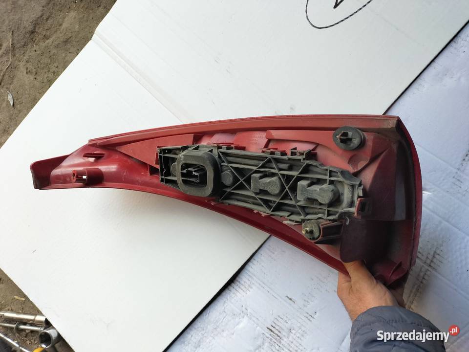 Citroen C3 MK1 LAMPA TYŁ TYLNA LEWA WKŁAD LAMPY osobowe Lampy tylne Kamień-Kolonia