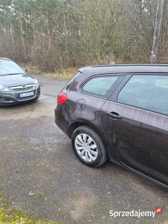 Opel Astra J uszkodzony silnik Świecko