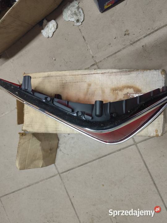 Oryginalne prawe tylne światło Camaro w pudełku osobowe Gościeradów Ukazowy