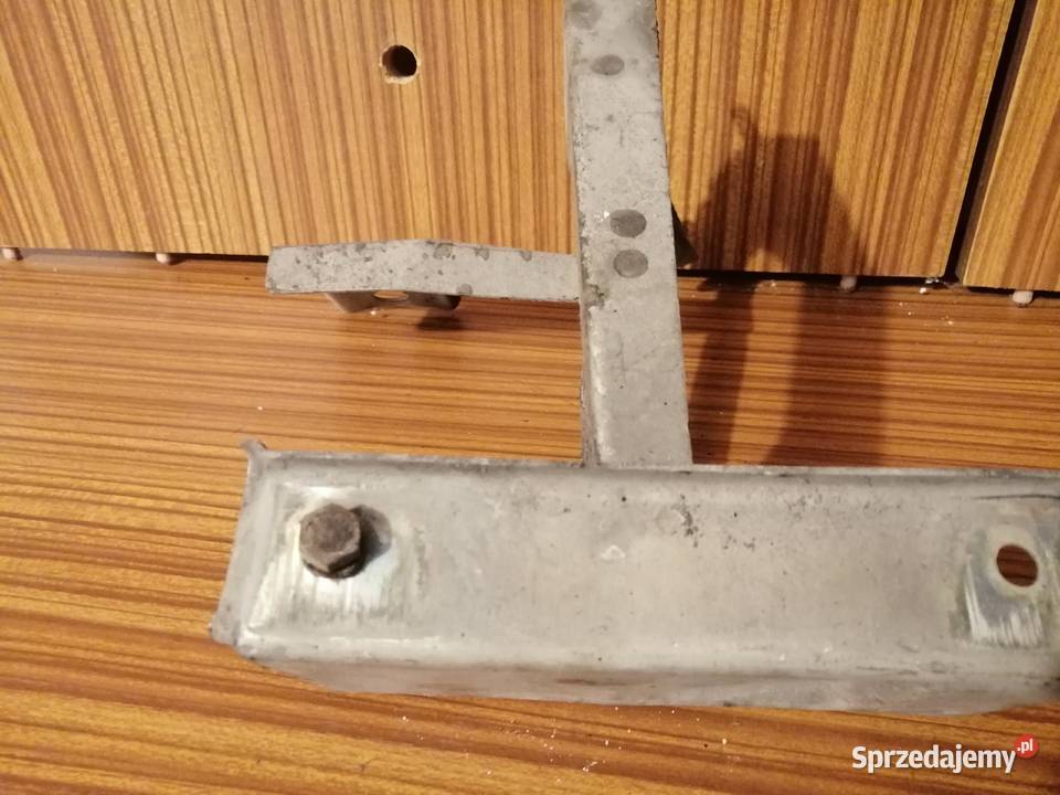 Polonez Caro atu mocowania zderzaka przód łapy Pionki