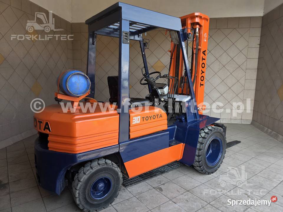Wózek widłowy TOYOTA 5FG30 Triplex wolny skok