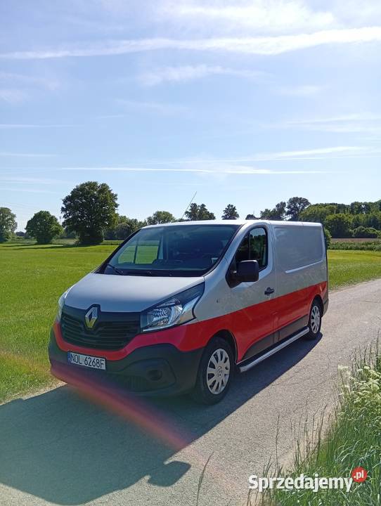 Renault Trafic 2015r bezwypadkowy oryginał z Dobre Miasto