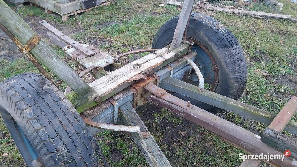 Wóz do ciągnika Challenger