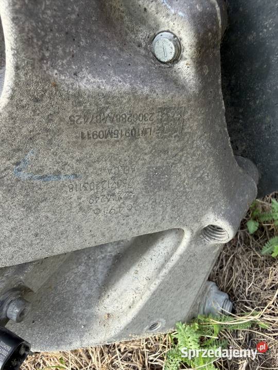 VOLVO XC40 20 HYBRYDA 32246360BELKA ZAWIESZENIE Kielce