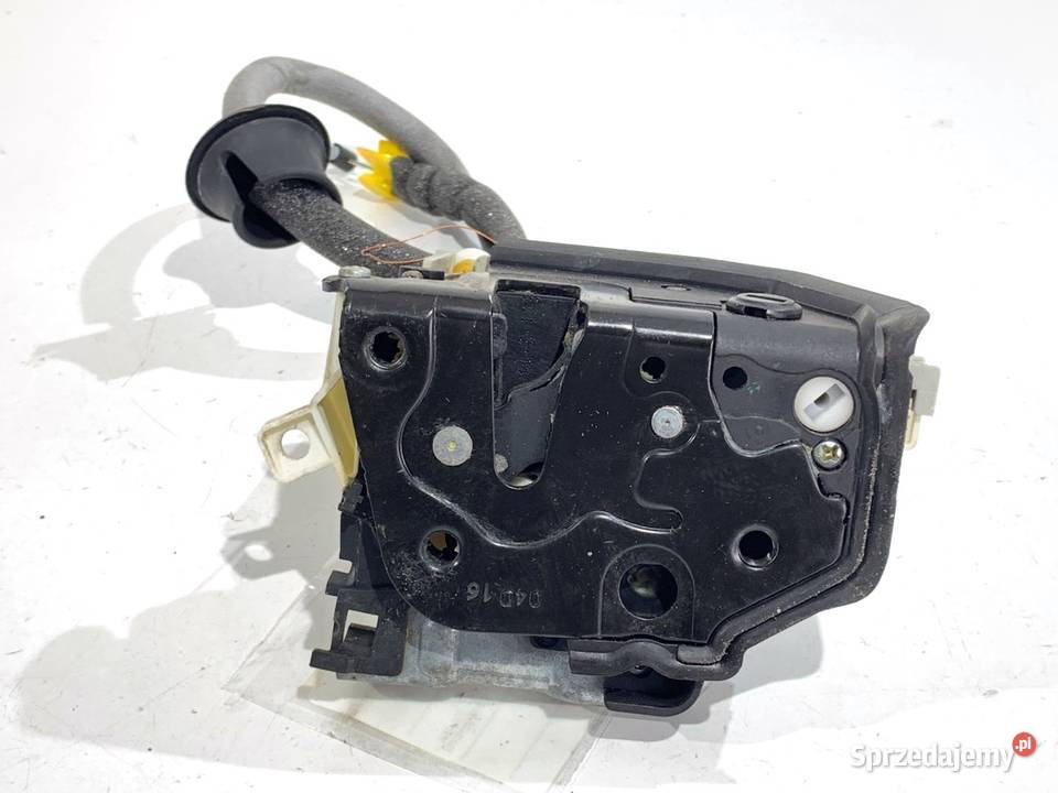 ZAMEK DRZWI PRAWY TYŁ AUDI A4 B9 Kombi osobowe sprzedam