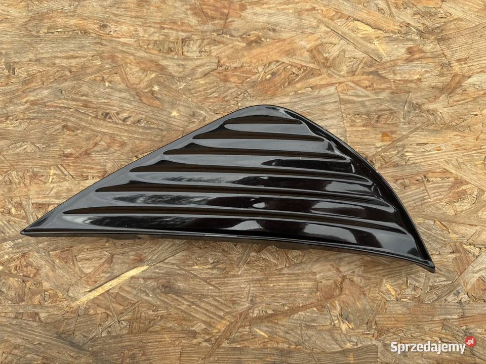 Kratka zderzaka przód prawa pod lampe Toyota osobowe Sieraków