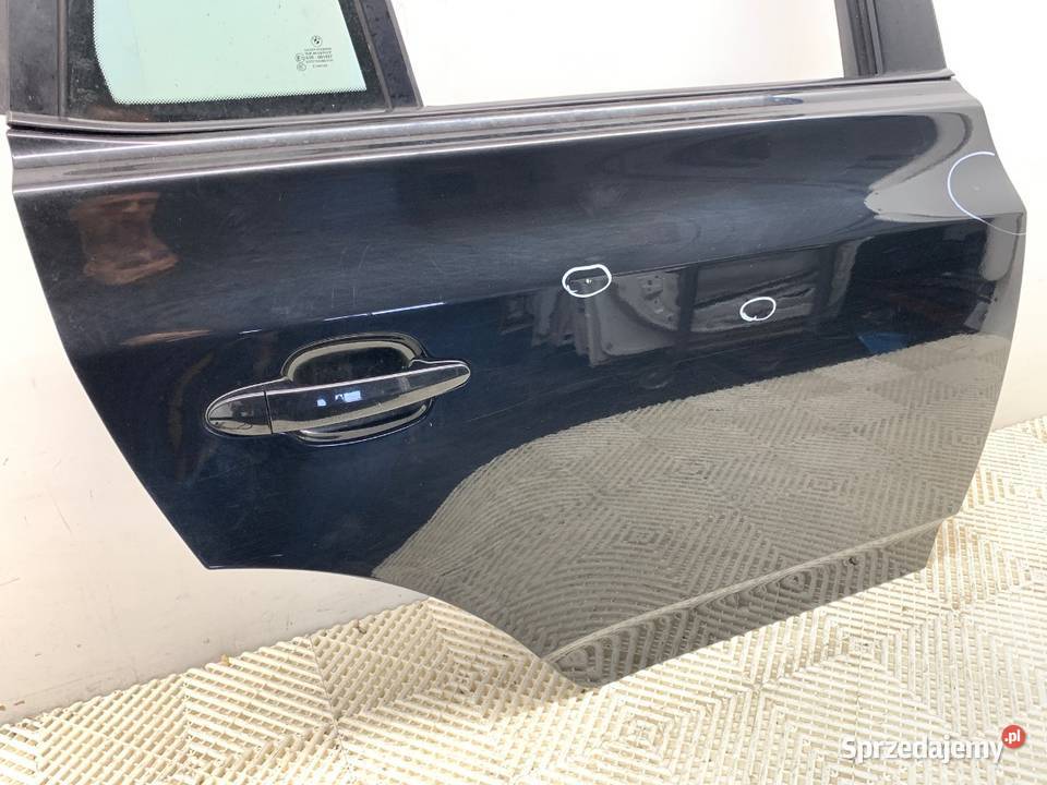DRZWI PRAWY TYŁ BMW E83 SUV 0311