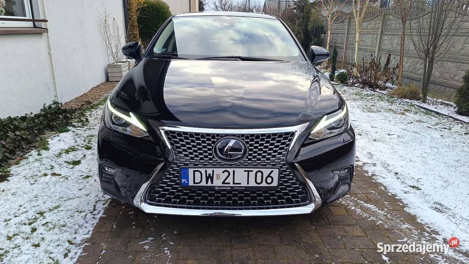 Lexus ct200h salon serwis niski przebieg CT Poniatowice sprzedam