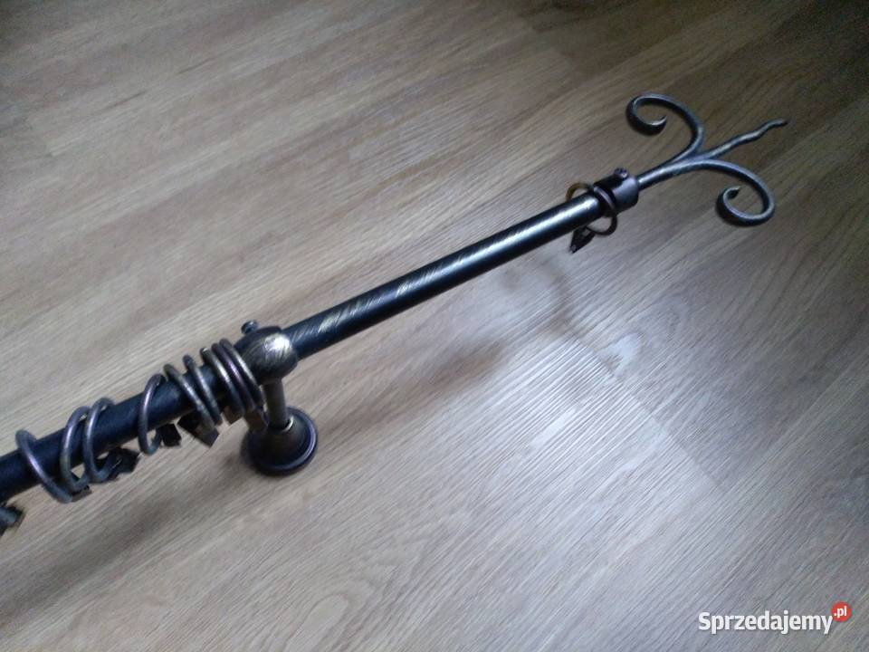 Karnisz z motywem Fantazja Karnisz z motywem Wystrój okien