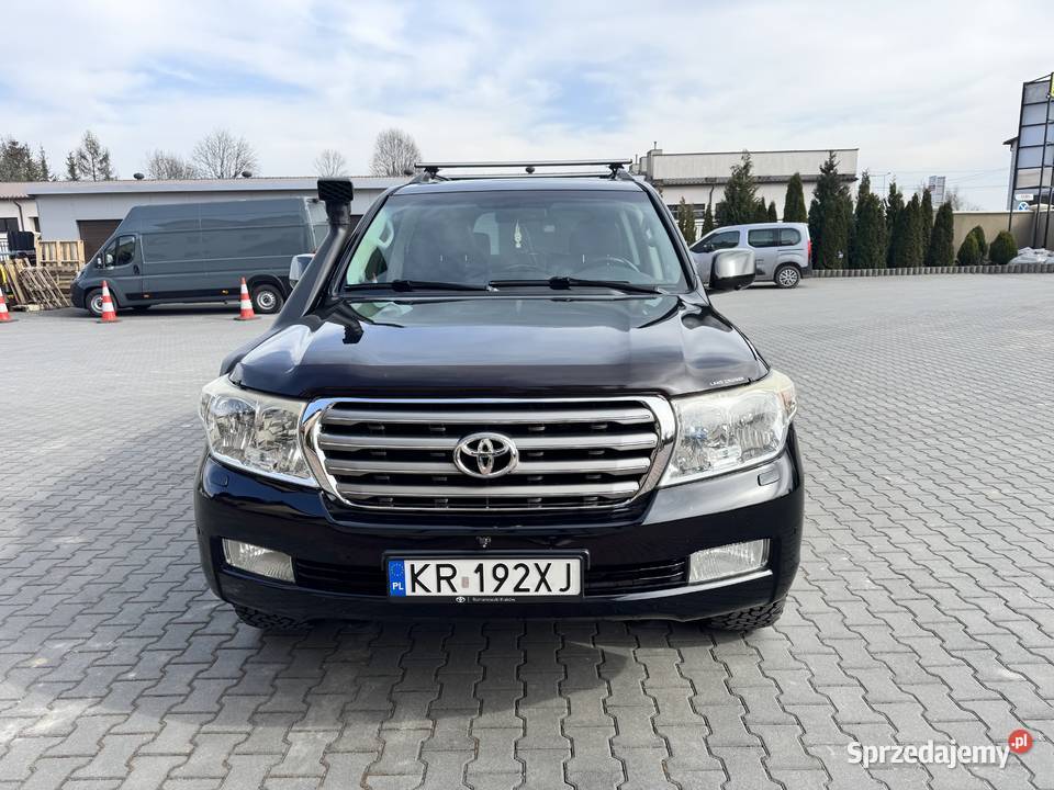 Toyota Land Cruiser V8 45d LC200 polski salon Węgrzce
