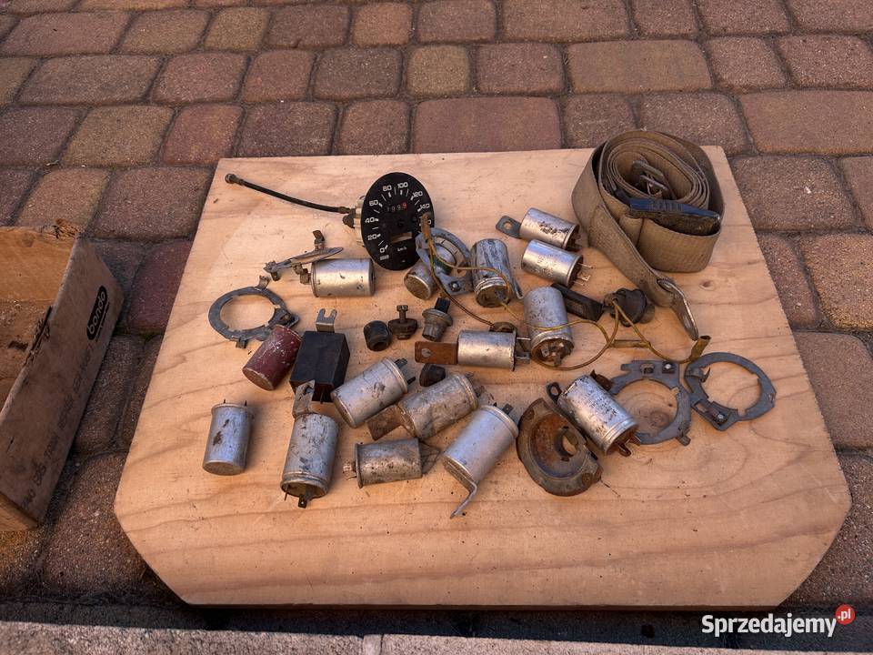 Zestaw części samochodowych PRL Fiat 125p 126 małopolskie Sufczyn