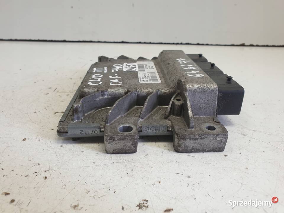 Renault Clio III 12 16V STEROWNIK SILNIKA Rudka