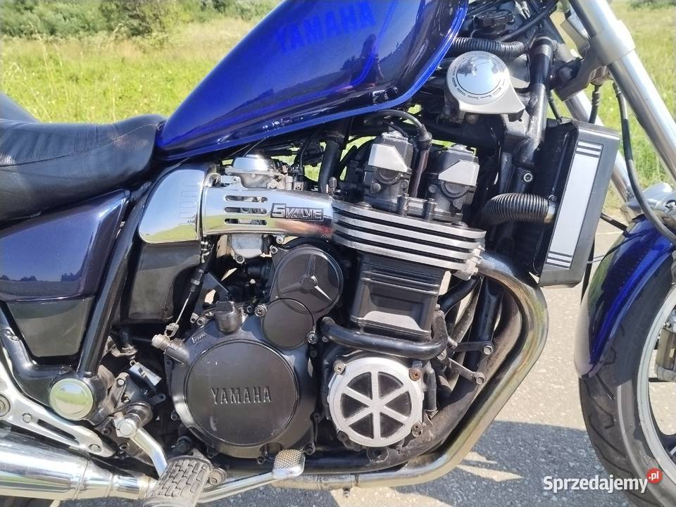 Yamaha Maxim 700