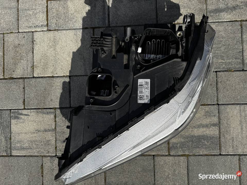 Lampa reflektor BMW X1 f48 2017r uszkodzona Konin sprzedam