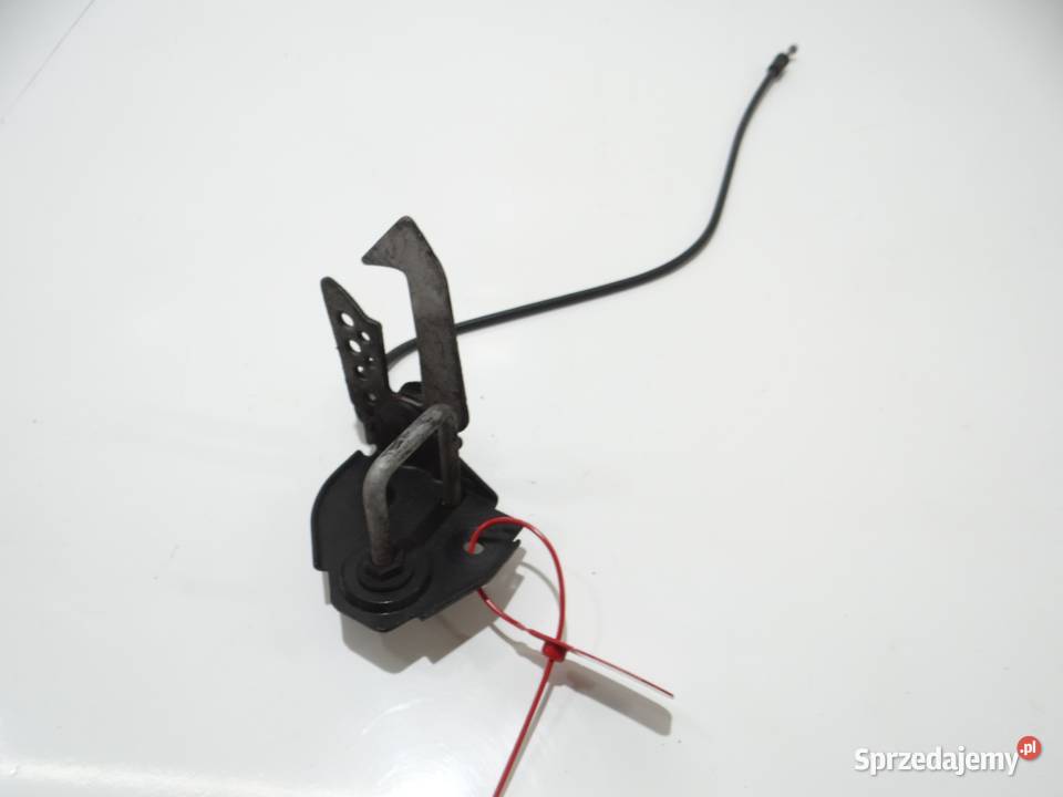 ZAMEK RYGIEL MASKI LEWY BMW F10 F11 7183763 Strzyżewice